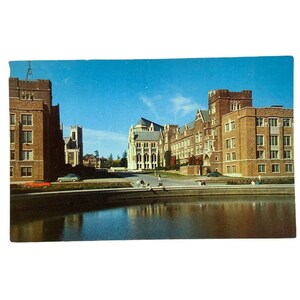 Cartolina d'epoca del campus dell'Università di Washington a Seattle, anni '60, stagno delle matricole