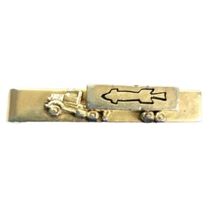 Freight Truck Eighteen Wheeler Missile Tie Bar Vtg Clasp Logo Goldtone Metal