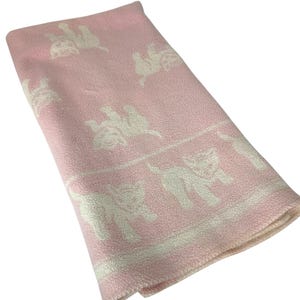 Vintage Pink Baby Blanket With Kitten Design Acrylic 44x35