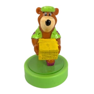 Yogi Bear With Picnic Basket Glider Toy 1990 Wendys Kid Meal Hanna Barbera