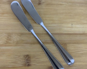 International Silver Gran Royal Stainless Steel Butter Knives Spreaders Set Of 2