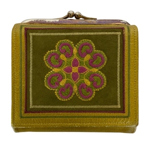 Vintage Princess Gardner Wallet Coin French Purse Gold Leather Embroidered Flower 1950s