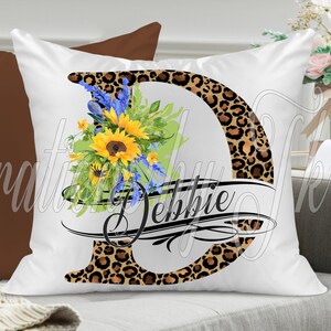 Design de sublimação de leopardo e girassóis divididos em letra D, 13 x 13, pronto para monograma, para canecas, travesseiros, capachos, etc., design de sublimação