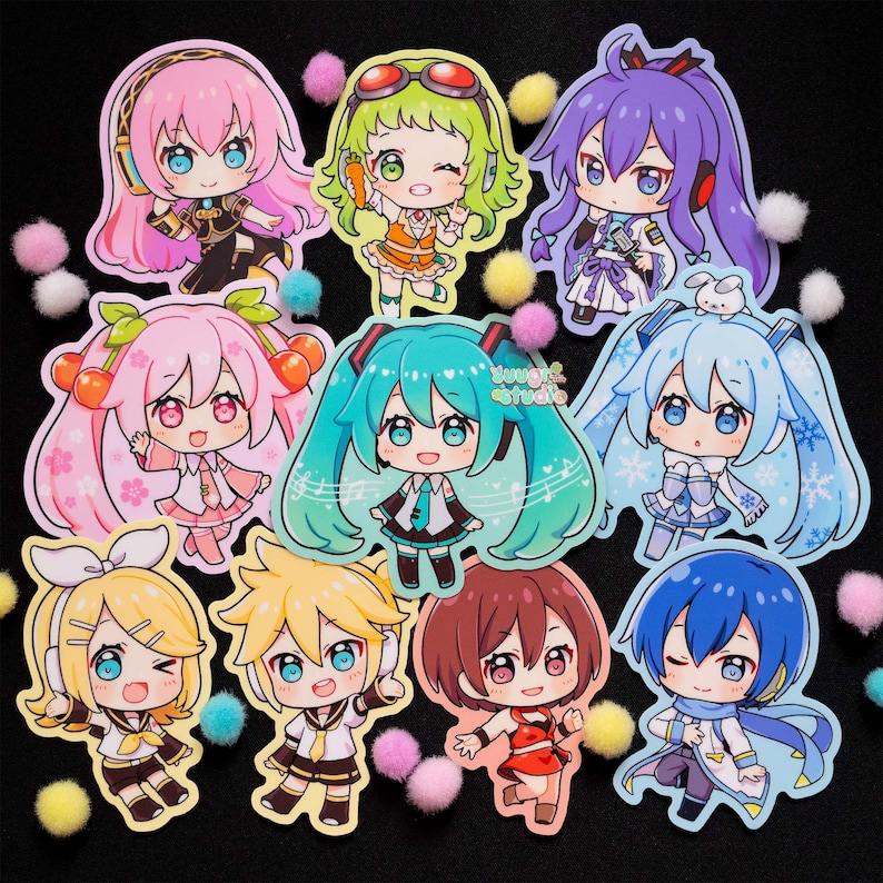 K&ouml;nnte beinhalten: Ein Set mit neun bunten Anime-Charakter-Stickern mit verschiedenen Charakteren mit unterschiedlichen Frisuren und Outfits. Die Sticker sind auf wei&szlig;em Papier mit gl&auml;nzendem Finish gedruckt.