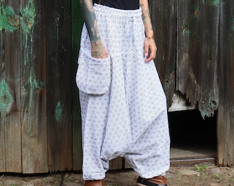 PANSIAM Aladdin Pants Sacred Geometry – Lightweight Cotton Yoga Pants, Baggy Festival Pants, Goa Pants, Harem Pants with Pocket, Unisex