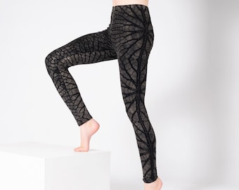 PANASIAM Batik Leggings Blattmuster - florales Muster - abstraktes Streifen-Design - Unikat handgefertigt - Yoga Sport Fitness - Goa Boho