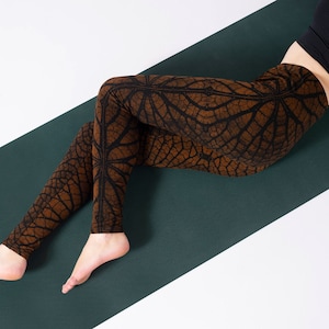 PANASIAM Batik Leggings with Leaf Pattern – Abstract Design – Handmade One-of-a-Kind Leggings - Yoga Fitness Gymnastics – Goa Festival Boho