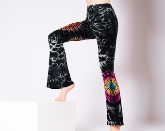 Leggings PANASIAM Batik con gamba svasata - Pantaloni svasati a vita alta stile bootleg - Pantaloni da yoga bootcut - Pezzo unico tinto a mano