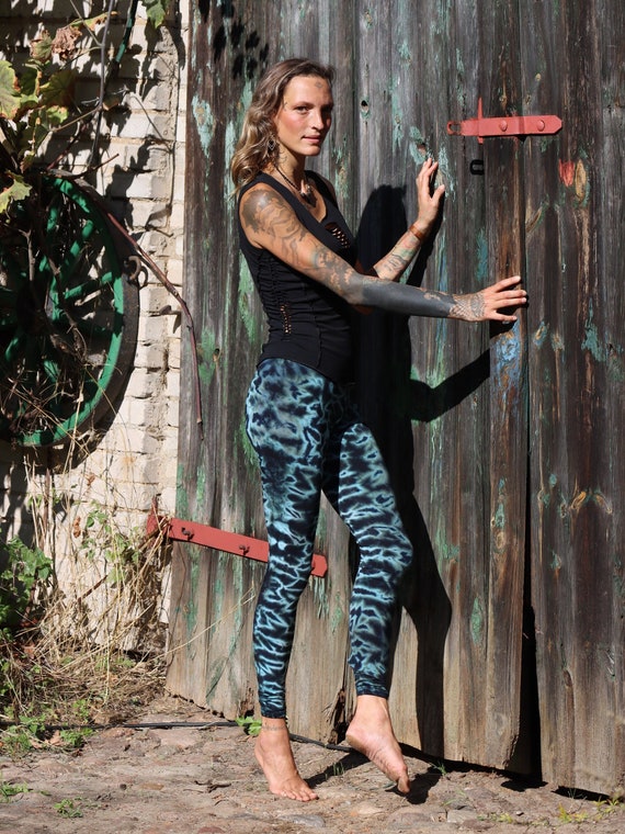 PANASIAM Batik Leggings aus natürlicher Viskose Freizeitleggings in Handarbeit gefärbtes Unikat Perfekt für Meditation Sport Yoga Fitness