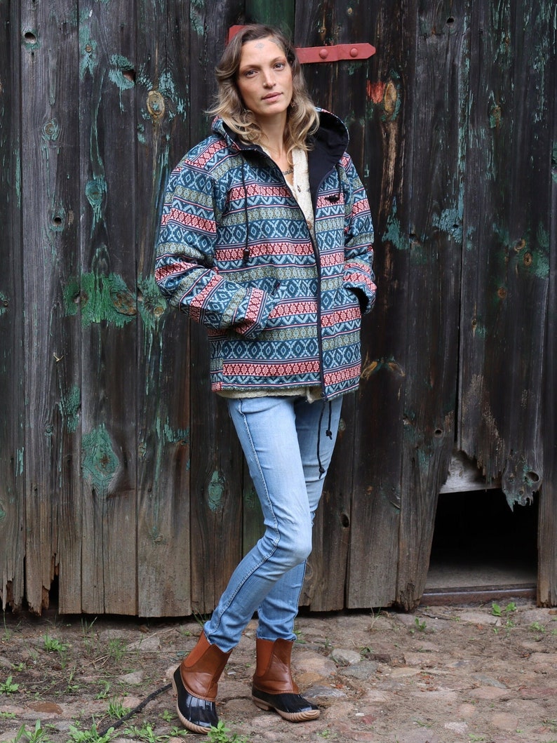 PANASIAM Hippie Jacke mit Webmuster und Kapuze 100% Baumwolle handgefertigte Ethno Boho Kapuzenjacke Unisex im Goa-Stil 2 Außentaschen Bild 1