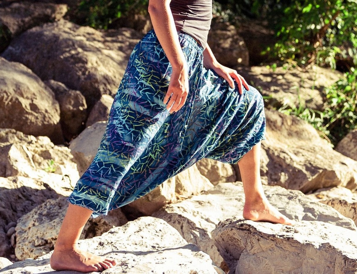 PANASIAM Relaxhose Unicolor Haremshose Aus 100% Viskose Weite Yogahose Fuer Damen Herren Pumphose Pluderhose Lockere Loungehose Fuer Freizeit Urlaub Wellness S06be06h