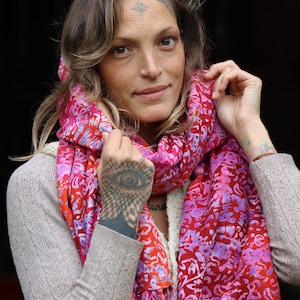 PANASIAM Sarong Batik Design - 100% Natural Viscose Scarf, Headscarf, Shawl - Versatile Handcrafted Unique Opaque - Eco-friendly Fair Trade