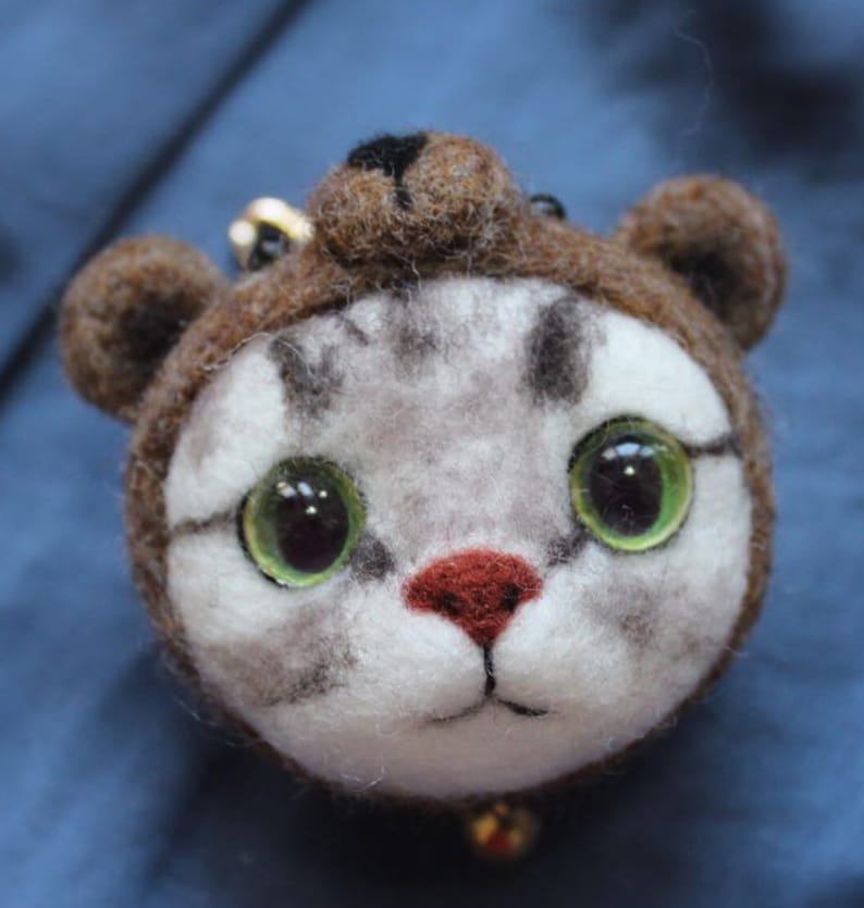 personalized necklace,personalized gift,custom pet portrait,wool felt customization version pet avatar,Needle Felted Kitty/'s Head