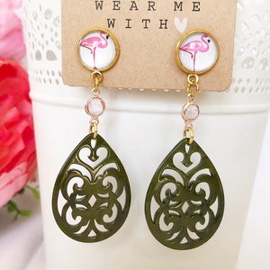 Gold earrings - Boho style | hanging | Flamingo green | Drop earrings with pendant | Horn jewelry for women | Horn earrings | Statement earrings