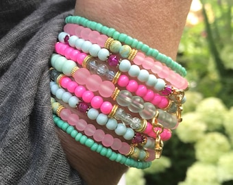 XS bracelet with charms | Beaded charm bracelet mint pink gold | Ibiza jewelry