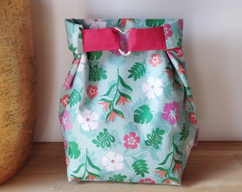 Pochette/sac imperméable en tissu coton enduit fleuri/wet bag/sac étanche/sac à couches/lavable/réutilisable/fermeture par mousqueton.