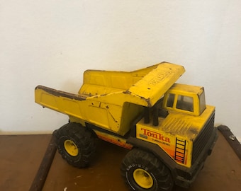 old metal tonka toys