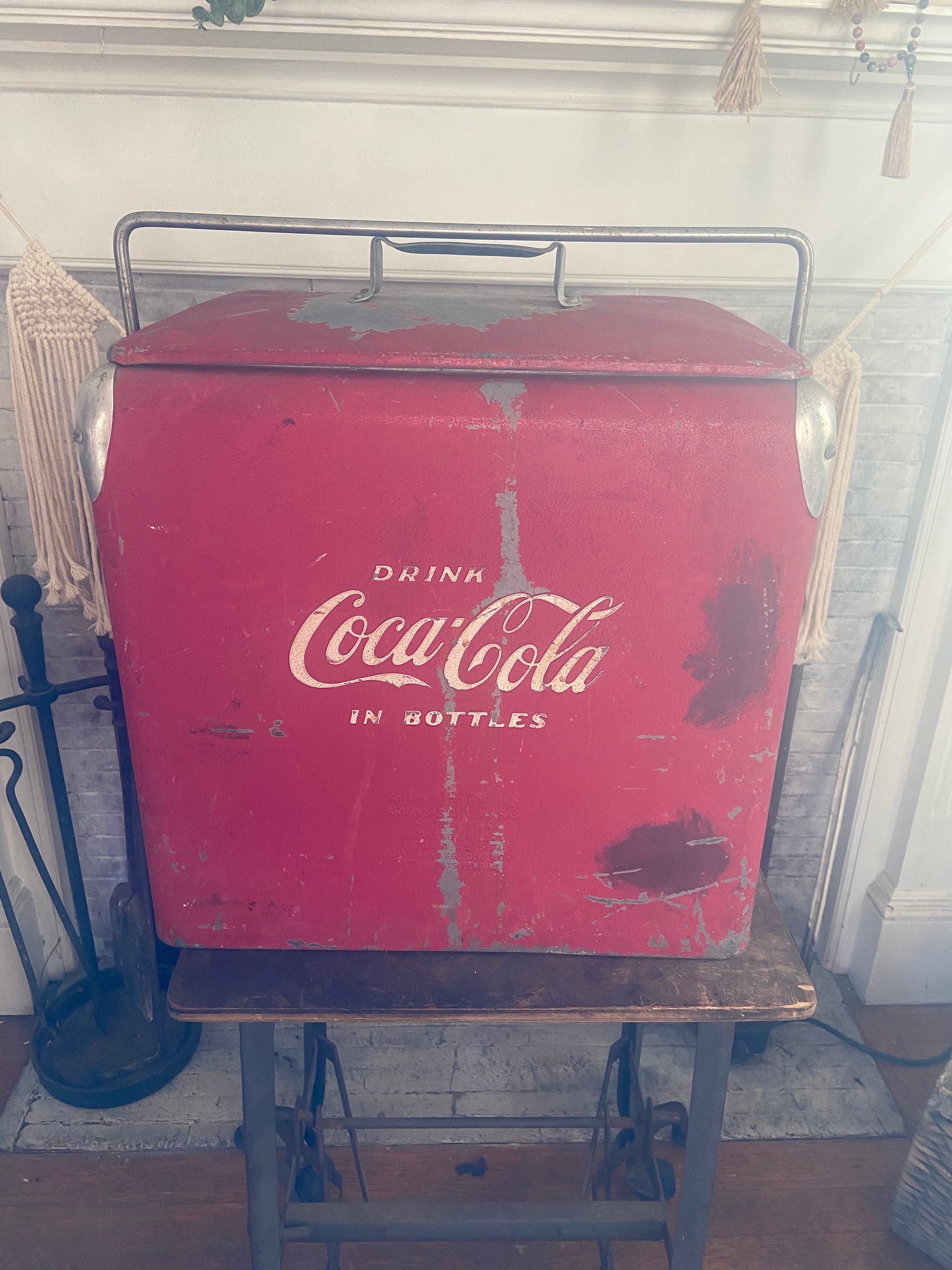 Authentic Vintage 1950's White & Red Metal 7up Soda Cooler With Embossed  Logo on Each Side Progress Refrigerator Company Louisville, KY -   Denmark