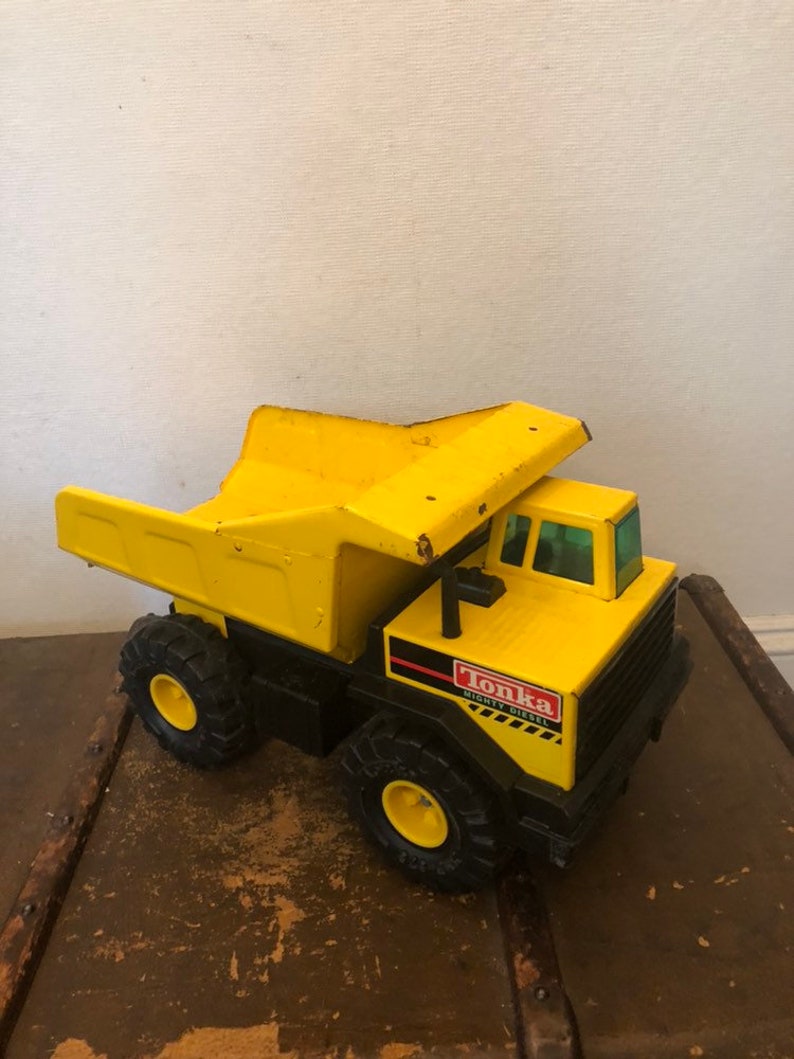 tonka mighty diesel dump truck