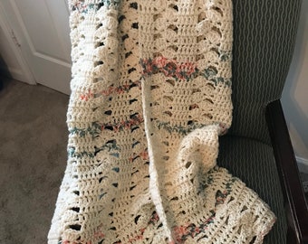 Afghan and blankets, crochet by hand