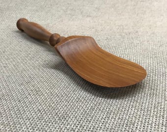 Hand-Carved Cherry Wood Spatula – Ergonomic Round Handle | Lightweight, Food-Safe, Eco-Friendly