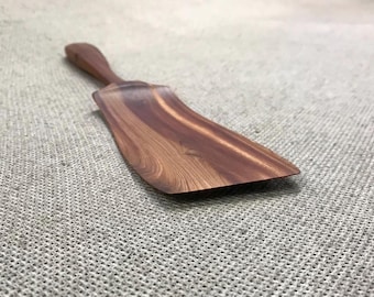 Handmade Cherry Wood Spatula – Ergonomic Wooden Kitchen Turner, Natural Cooking Utensil