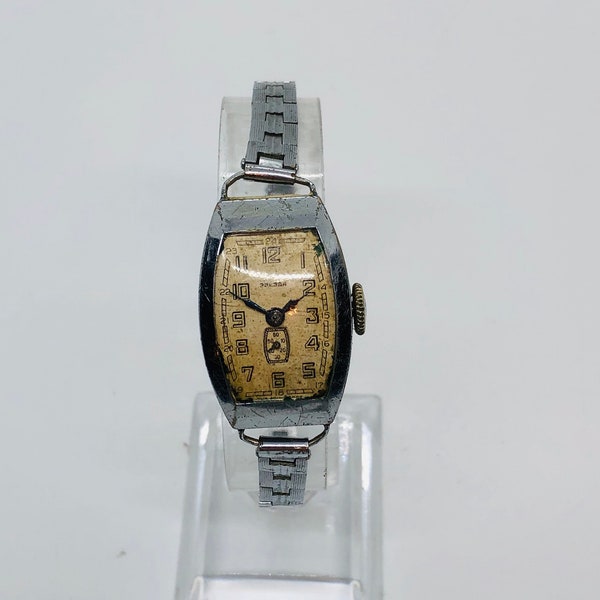 Vintage Antique Not Working Womens Ladies Cute Watch "Zveda" Star For Parts or Repair Russian Soviet Union Made in USSR