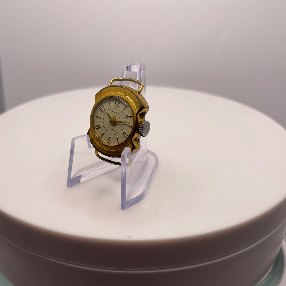 Vintage Lira Ladies Mechanical Watch, Gold-Tone 16 Jewels, USSR Parts or Repair, foto 2 di 5