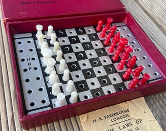 Jogo de xadrez de bolso vintage, tabuleiro de xadrez para viagem na Inglaterra, tamanho pequeno, mesa de jogo dobrável, compacto, portátil, colecionável