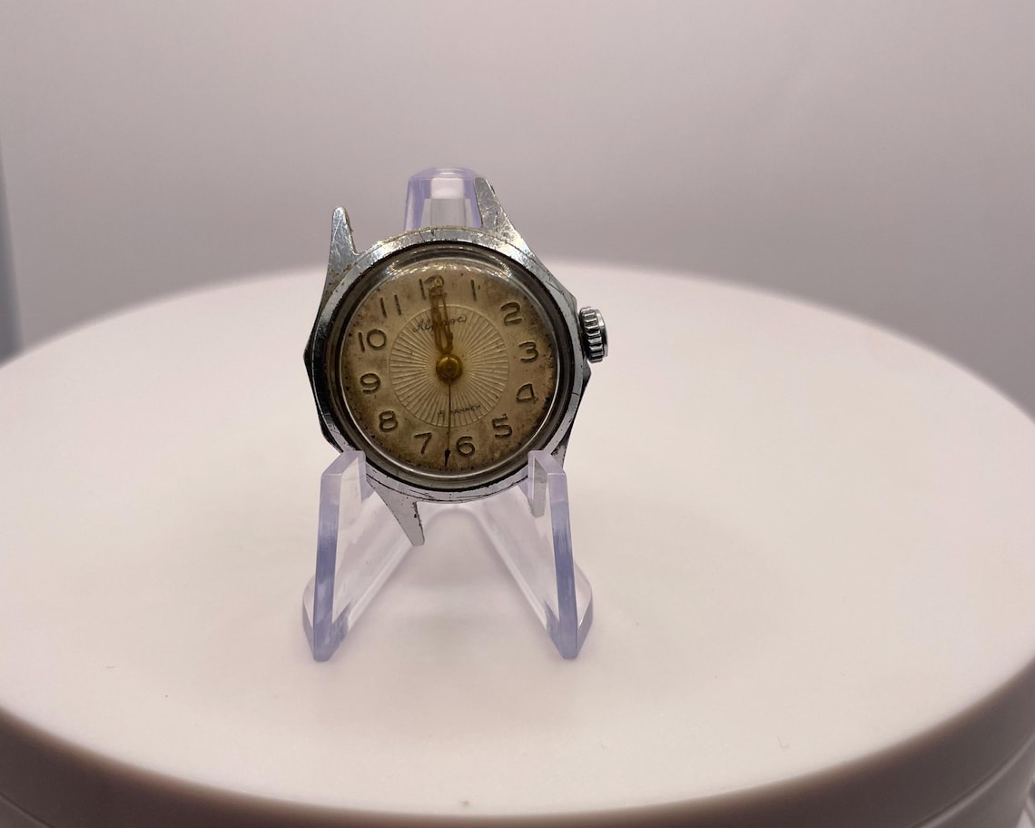 Working Vintage Albatros Women's Watch, Rare Soviet Mechanical Wristwatch, Retro USSR Ladies Timepiece Collectible Russian Mid-Century Watch, foto 1 di 5