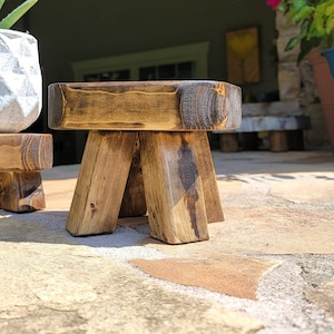 Massief houten rustieke plantenstandaard / verhoger / boerderijdecor: 5 x 5 cm hoog