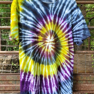 Spiral ~ Beetlejuice Inspired Tie Dye T-Shirt sizes Small and Large