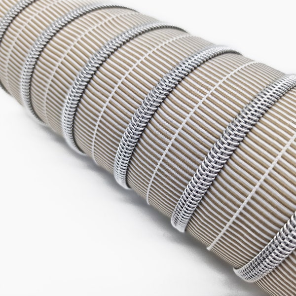 Gestreifter Reißverschluss mit metallisierter, breiter Laufschiene – Cappuccino-Weiß/Silber