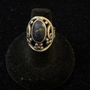 Vintage Sterling Silver and Lapis Lazuli Handmade Ring Size 6