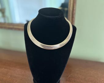 Vintage Trifari Omega Gold Tone Graduated Choker Necklace 18”