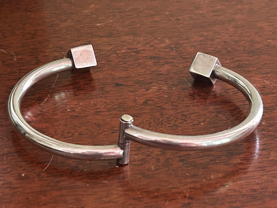 Vintage Solid Torque Hinged Bangle, Adjustable, S… - image 5