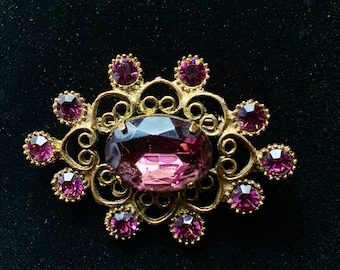 Broche Vintage Cascade De Perles – Résine Rose Améthyste – Bijou Fantaisie Femme
