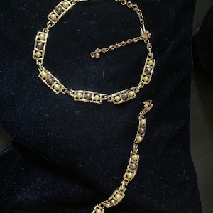 Vintage Sarah Covington Set of Link Bracelet and Choker in Gold Tone and Faux Pearl