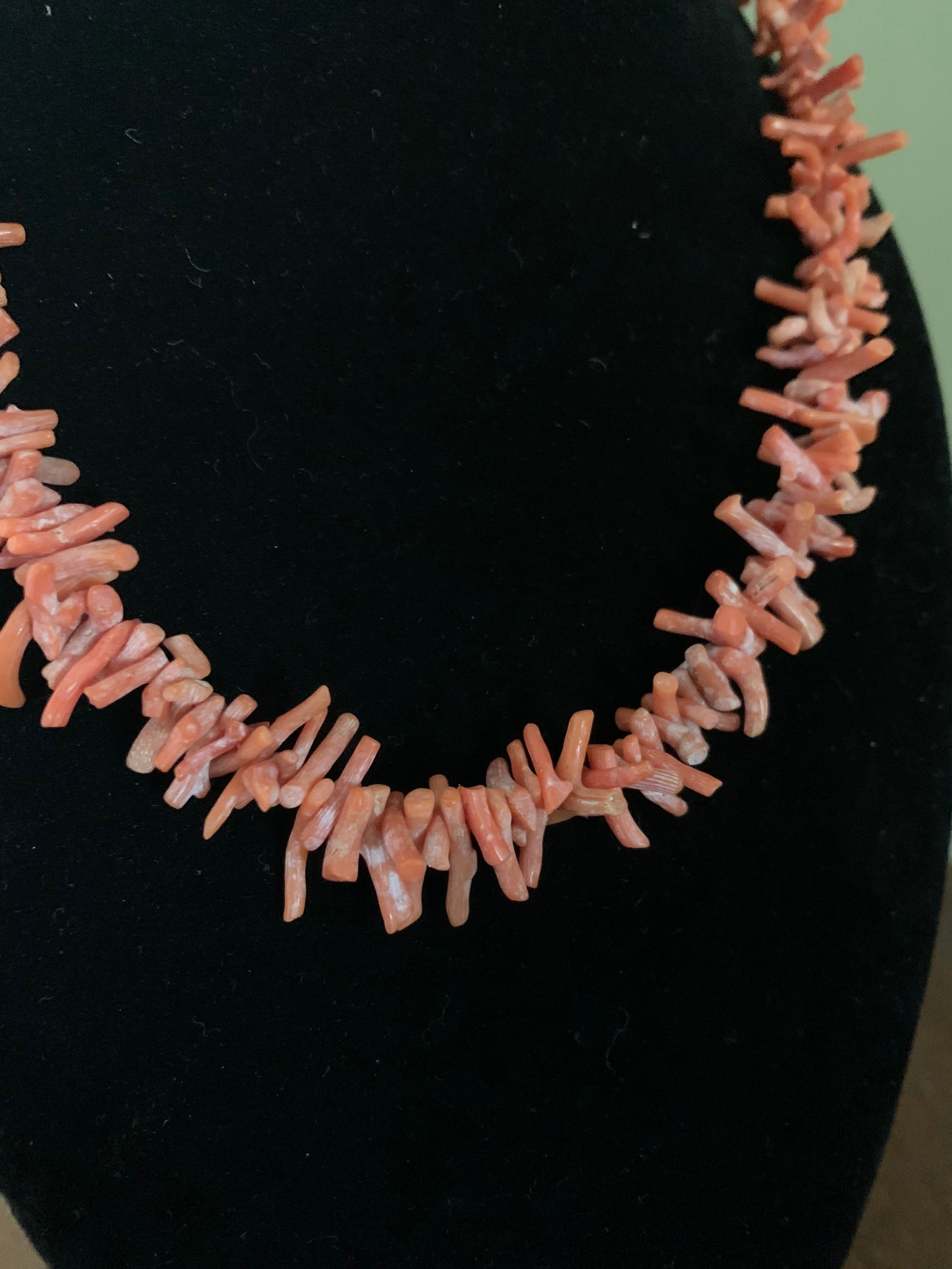 Collier Ancien En Corail Blanc Saumoné - Perles - Vintage Bon état