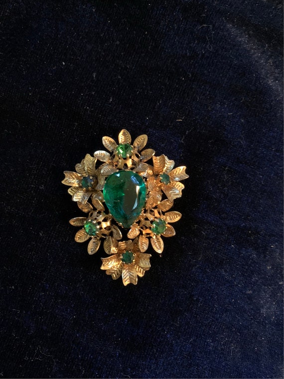 Vintage Austrian Green Crystal Rhinestone Brooch 1