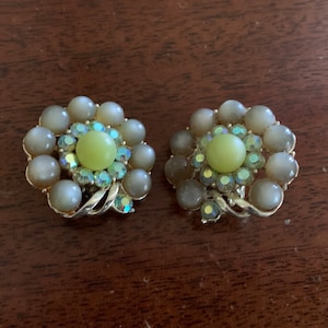 Vintage STAR Rhinestone and Lucite Clip On Earrings 1950s