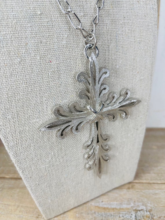 Vintage Silver Tone Cross Necklace, Antique Cross… - image 4