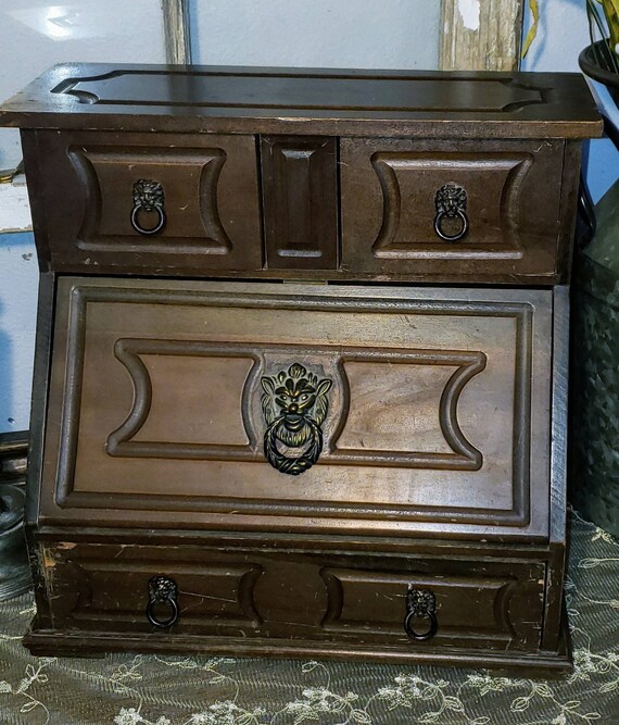 Vintage Medieval Style Jewelry Box, Vintage Jewelr