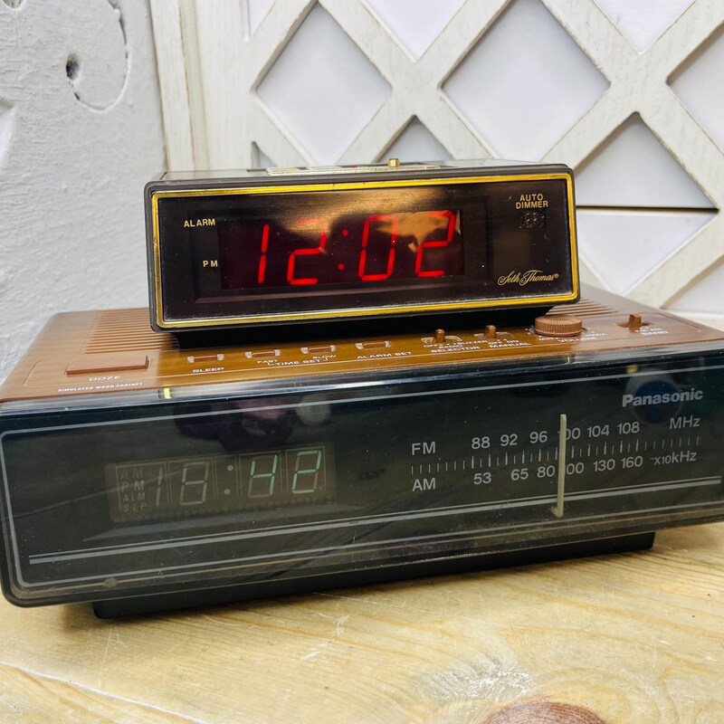 80s Wall Clock - Etsy