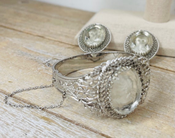 Vintage Clear Stone Silhouette Clip On Earrings, … - image 4