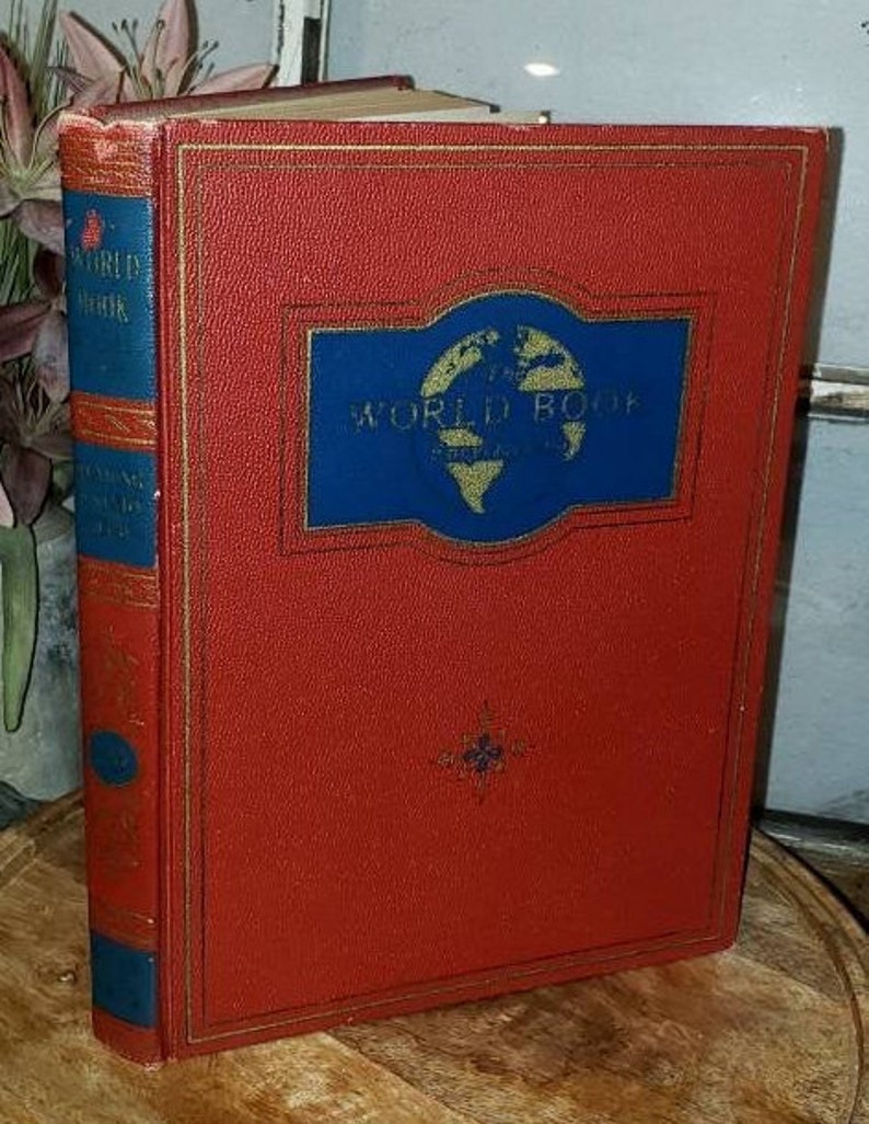The World Book Encyclopedia 1959 Vintage World Book Reading Etsy