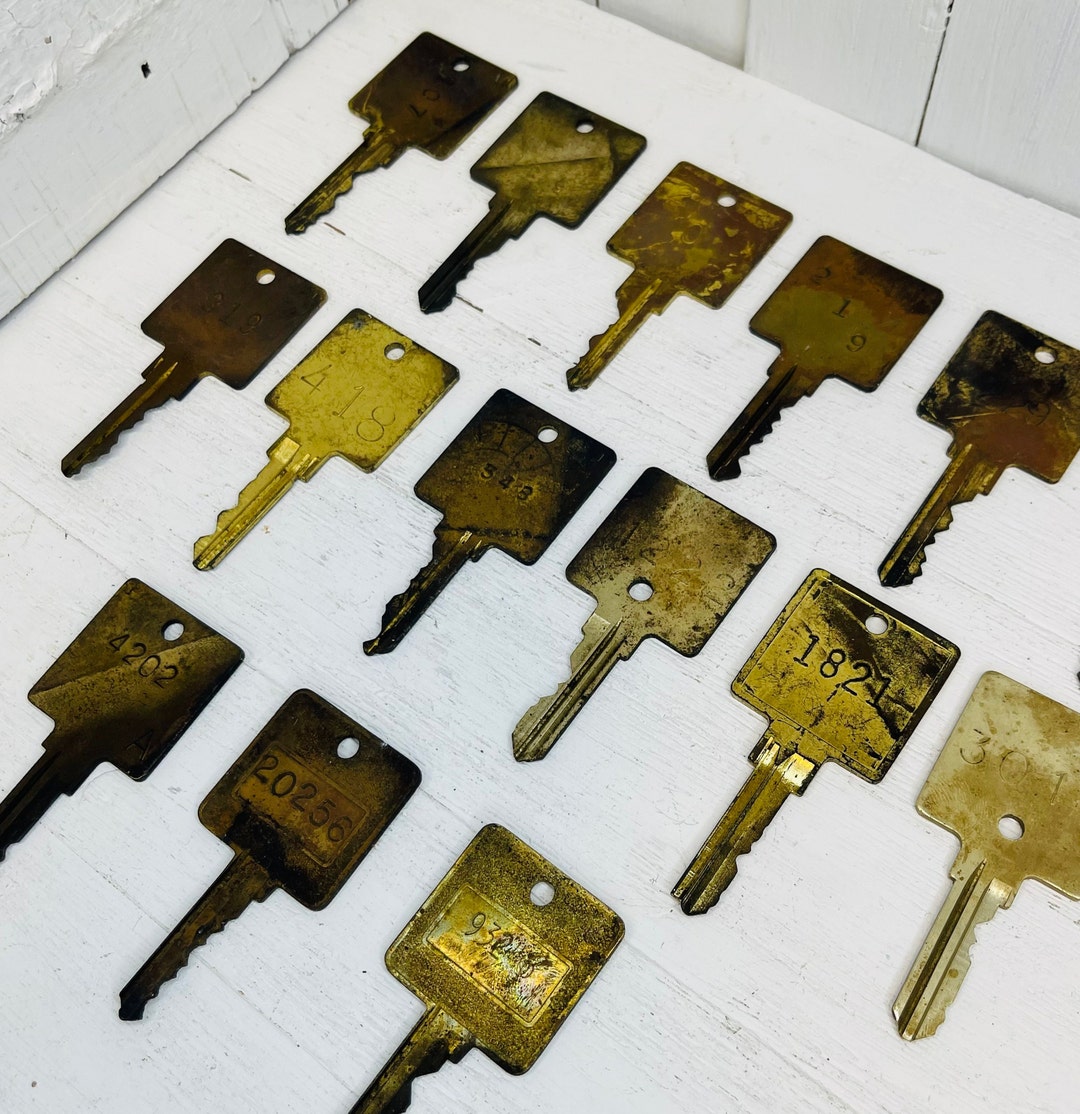 Vintage Room Key Vintage Hotel Key Antique Hotel Key Retro Etsy