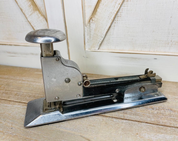 Vintage Metal ACE Desk Stapler, Model No 102, Vintage Office Stapler