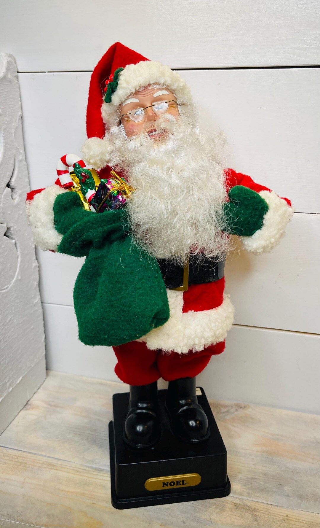 Vintage Tall Illuminated Moveable Santa Statue, 1980s, Vintage Santa ...