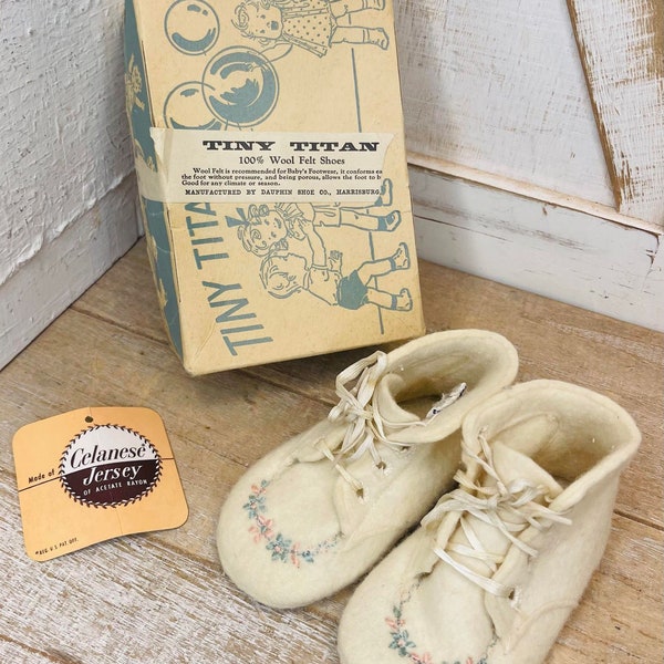 Vintage 1950s Tiny Titan Shoes Baby, Vintage Tiny Titan 100% Wool Felt Infant Shoes, Unisex, 50s, Antique Tiny Titan Wool Felt Baby Shoes